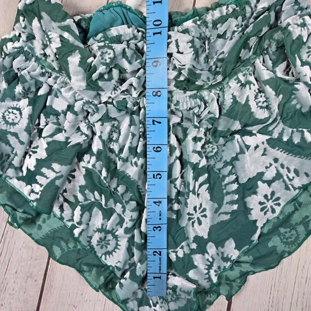 Free People Snow Angel Micro Combo Green Floral‎ Velvet Shorts XS OB2098978